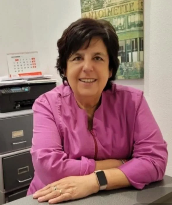 Clínica Dental Flora Rabotnicoff - Sant Feliu de Guíxols - Inicio - Bienvenida - Dra. Flora Rabotnicoff